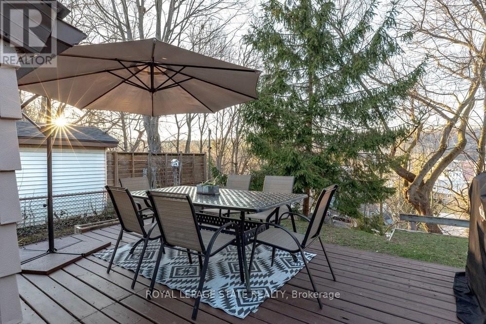 9 MORTON AVENUE Image 41