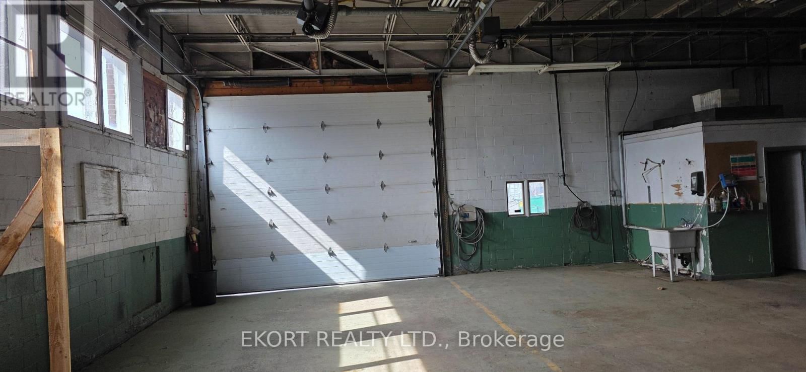 102 FRASER STREET Image 11