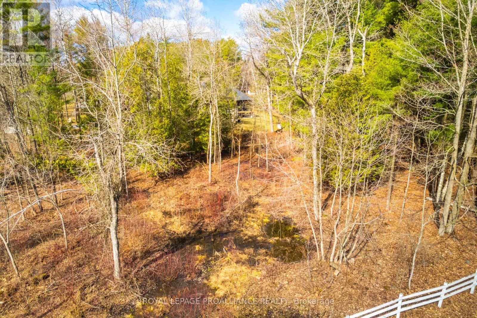 00 WHITES ROAD Image 18