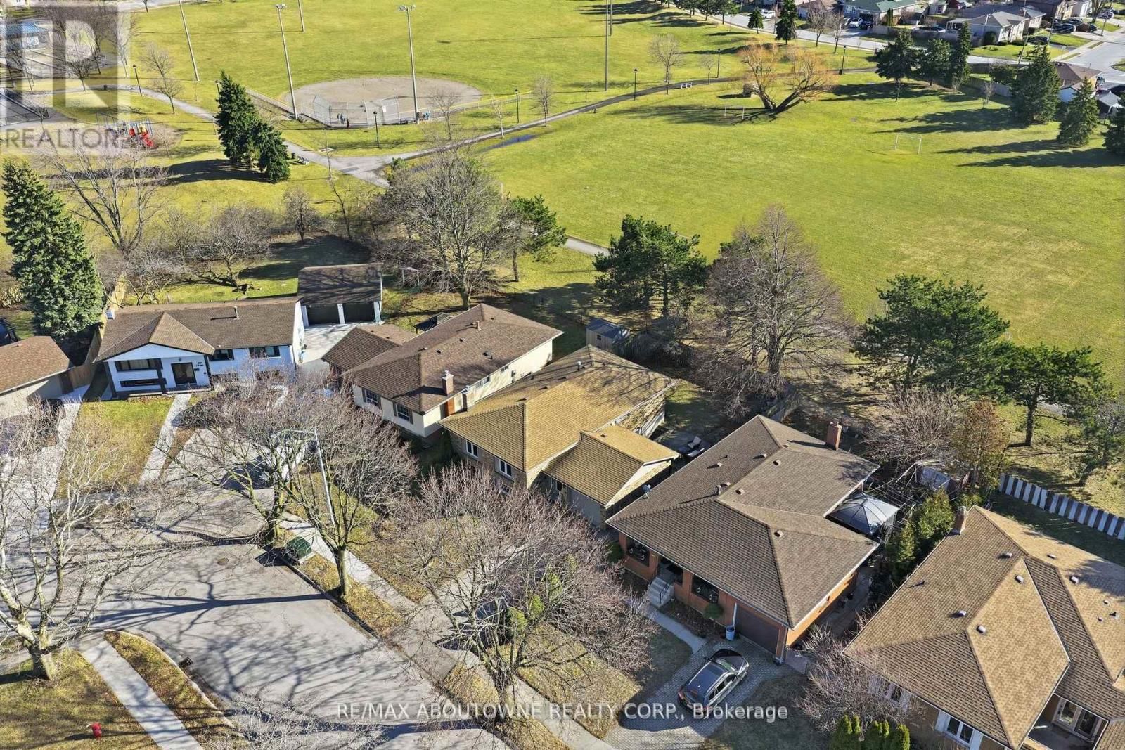 264 CELTIC DRIVE Image 4