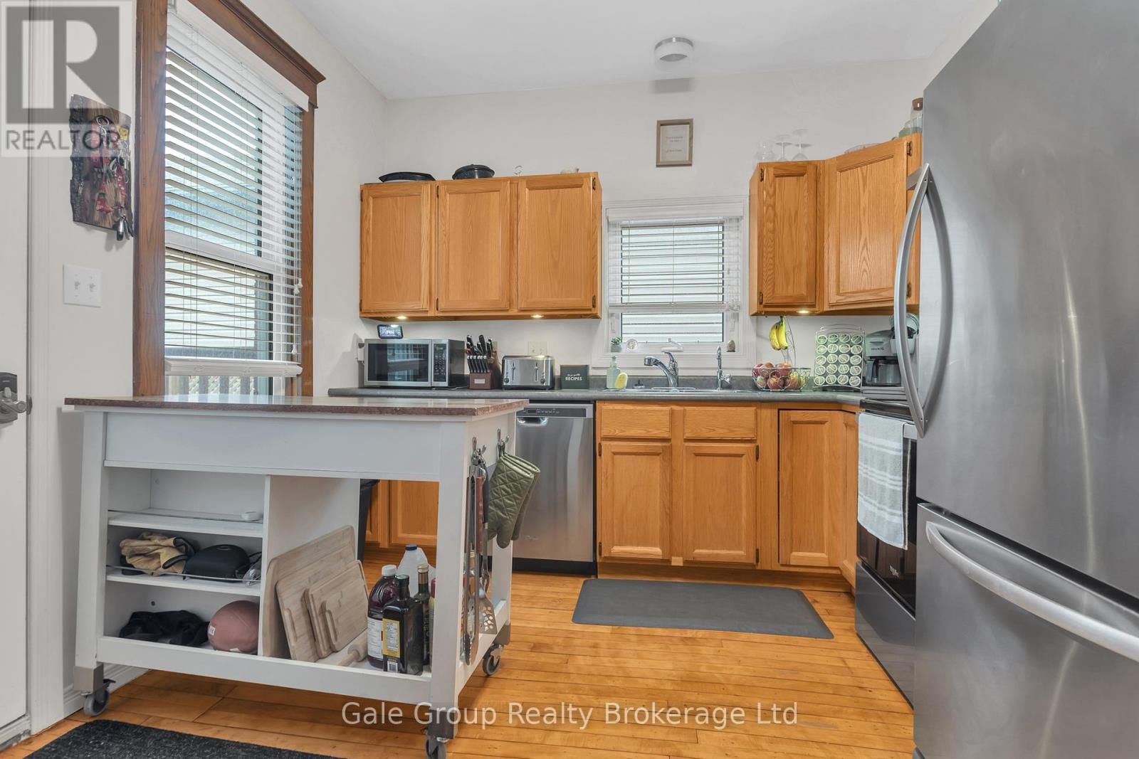 12 OXFORD STREET EAST Image 12