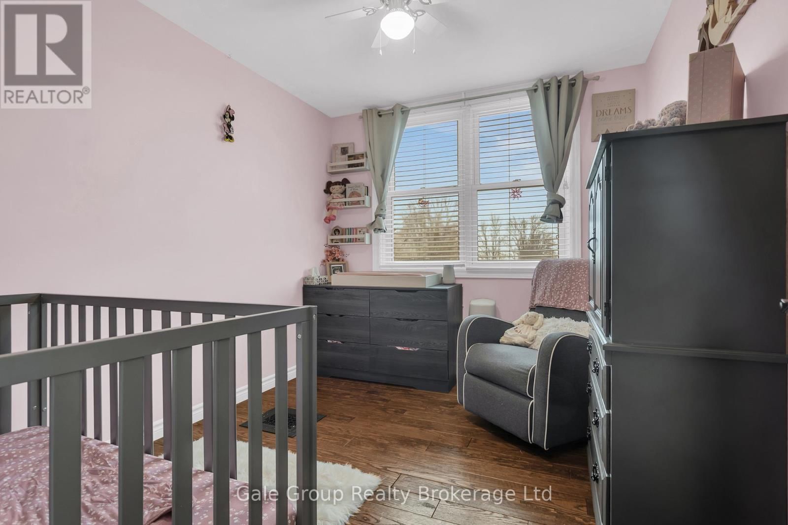 12 OXFORD STREET EAST Image 19