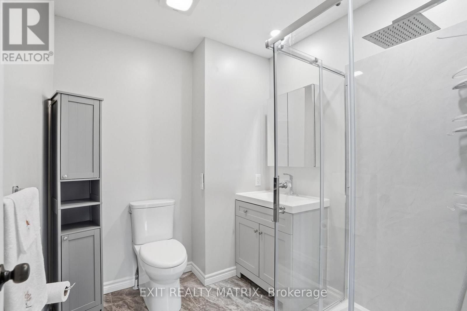 730 DES CHENES STREET Image 17