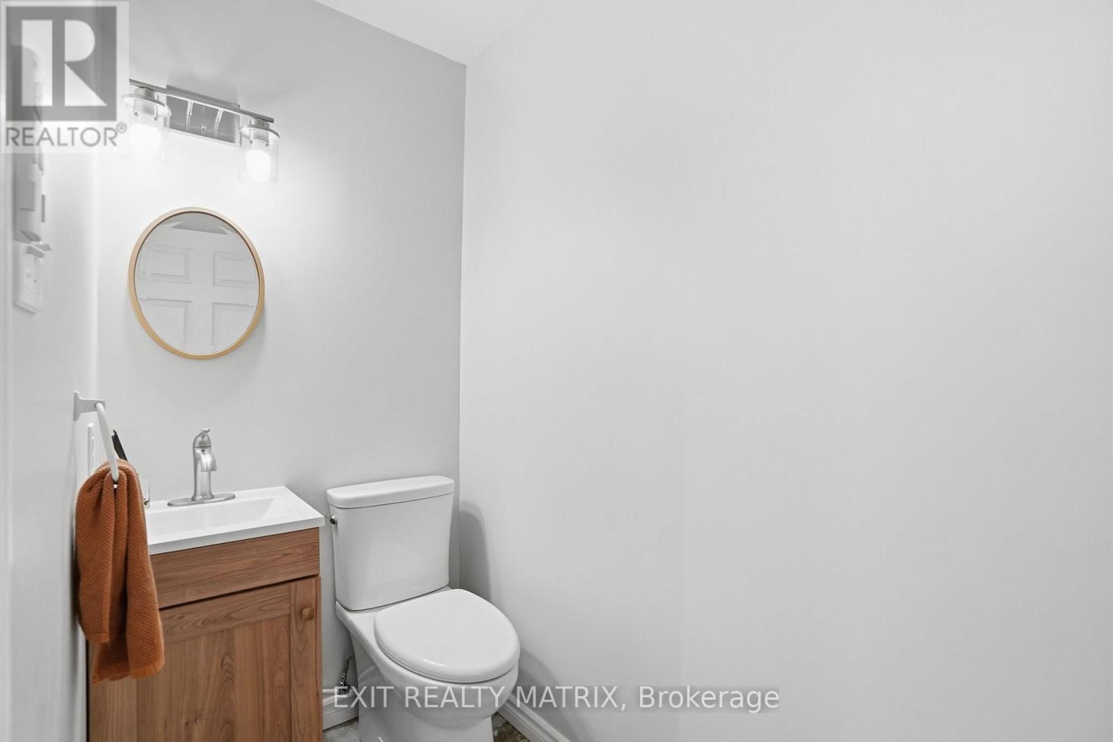 730 DES CHENES STREET Image 18