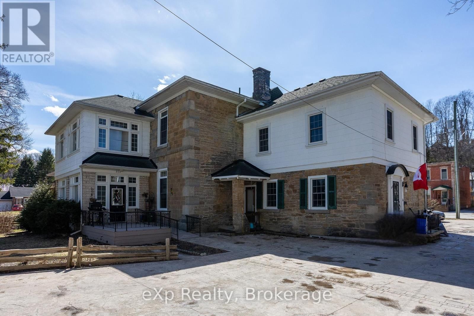 805 3RD AVENUE WEST Image 1