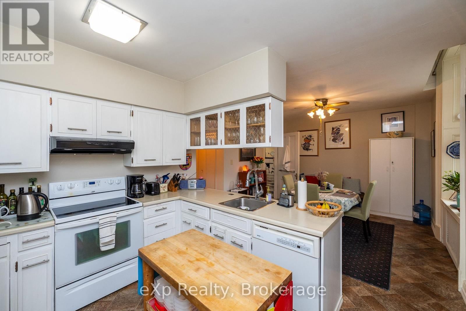 805 3RD AVENUE WEST Image 14