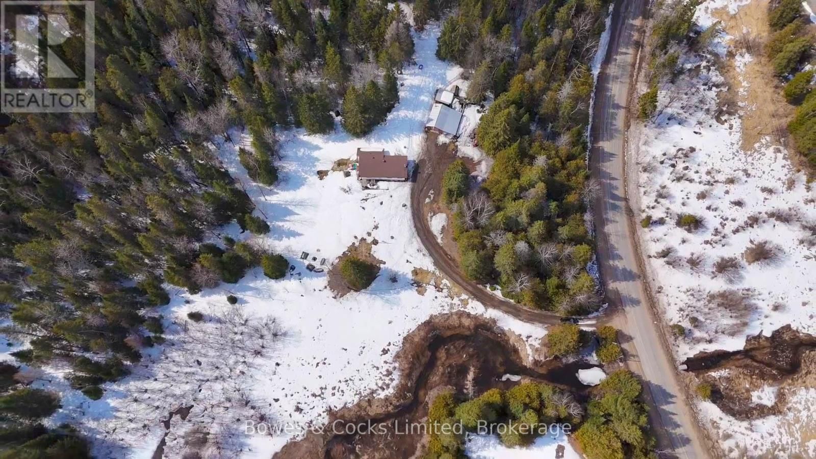 1046 DETLOR ROAD Image 34