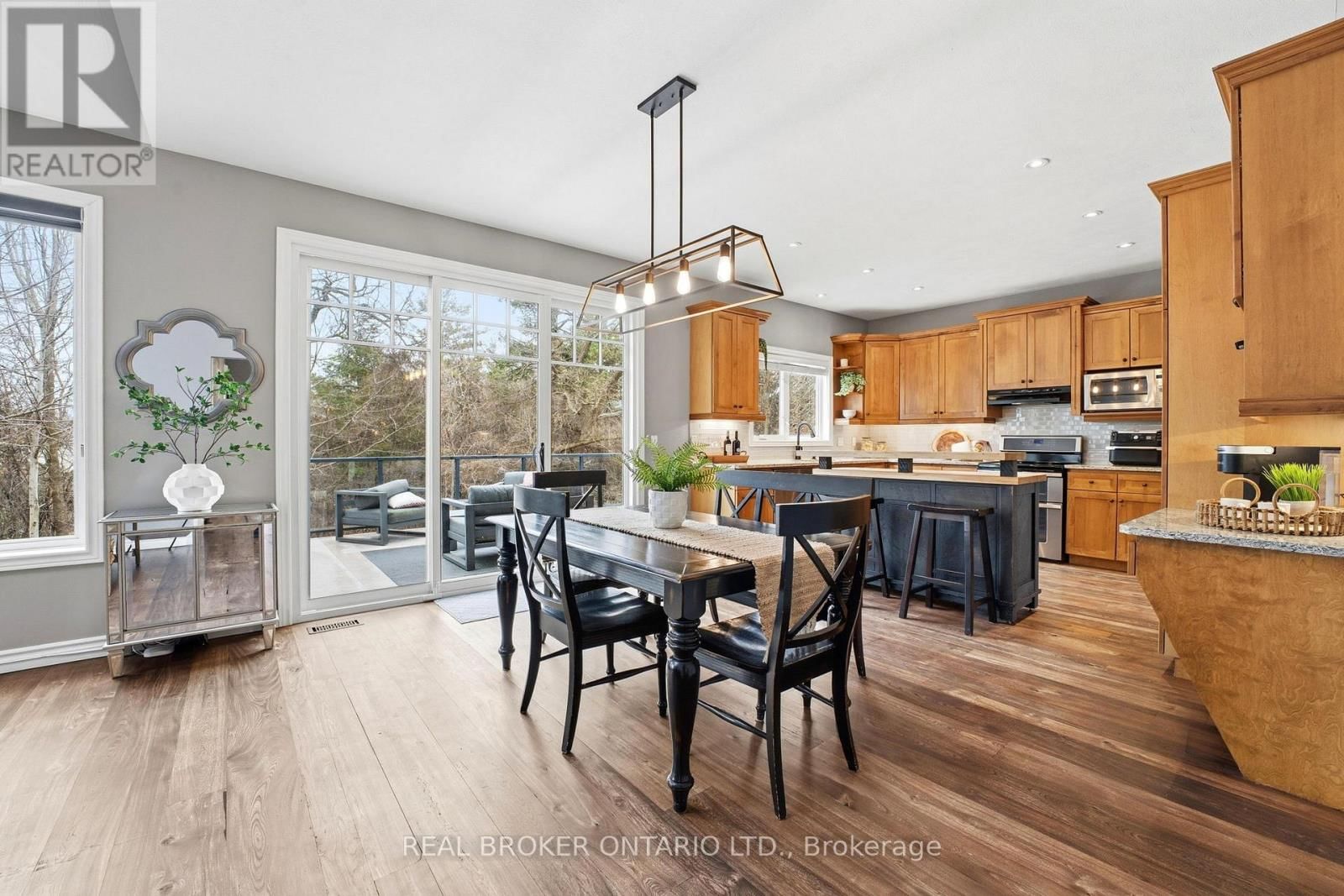 20 COTTONWOOD CRESCENT Image 11