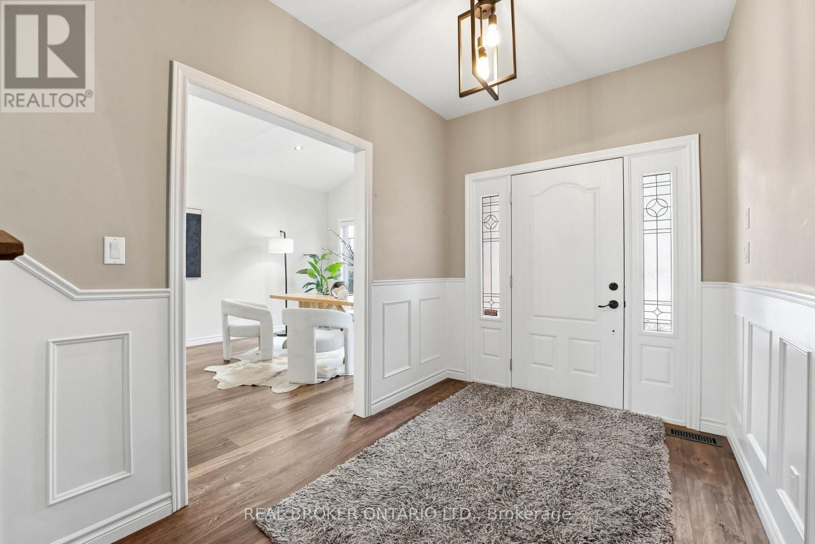 20 COTTONWOOD CRESCENT Image 4