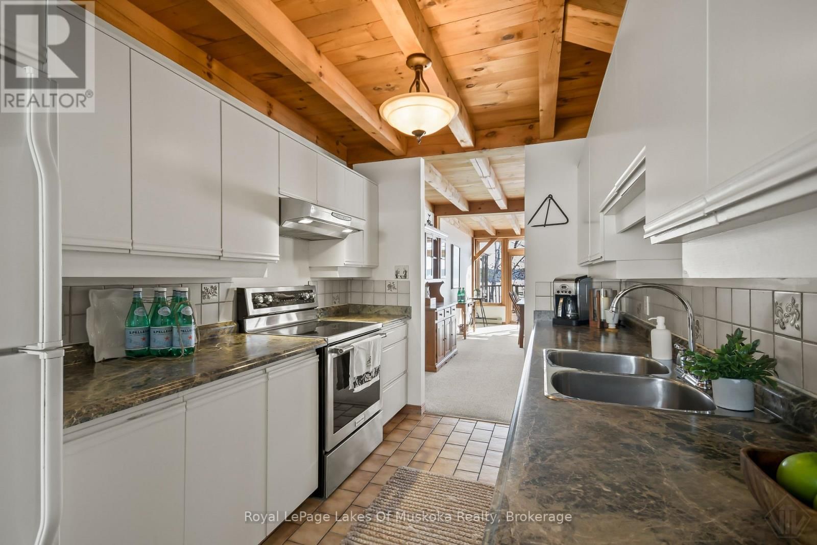 124B MAPLEHURST ROAD Image 22