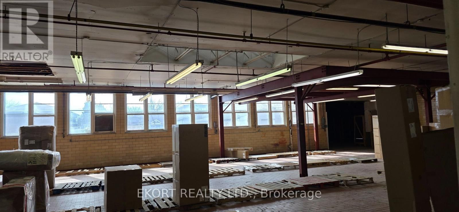 102 FRASER STREET Image 3