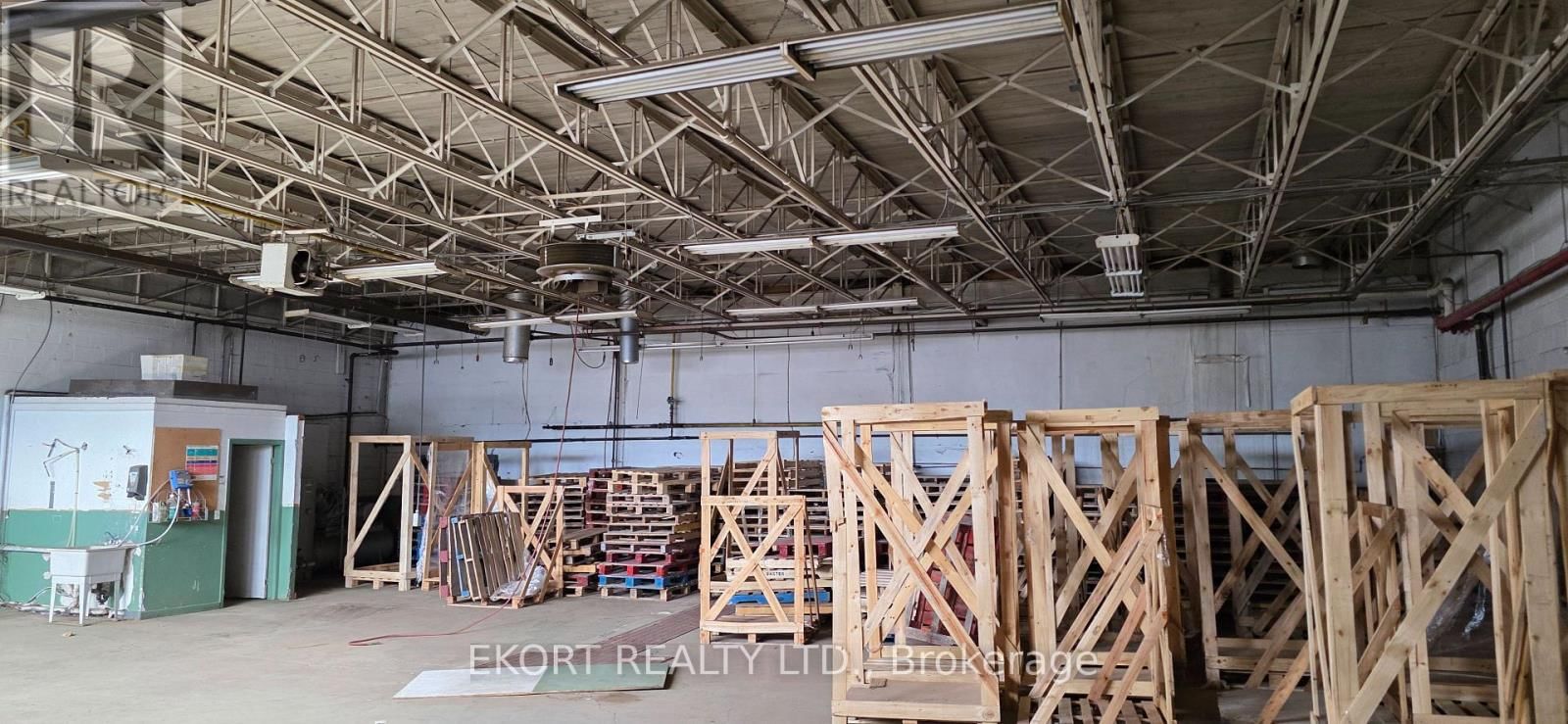 102 FRASER STREET Image 4