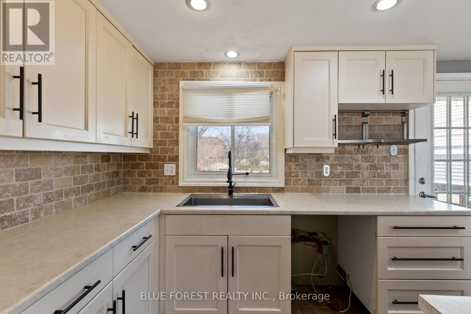 1289 SORREL ROAD Image 15