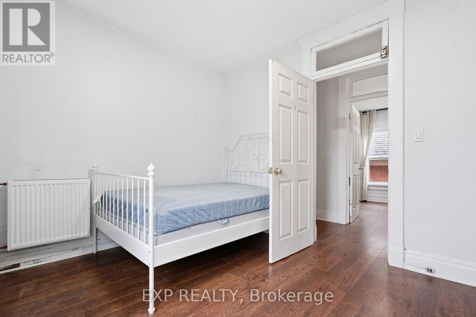 30 REGINA STREET NORTH Image 13