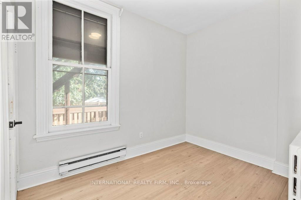 67 ONTARIO AVENUE Image 8