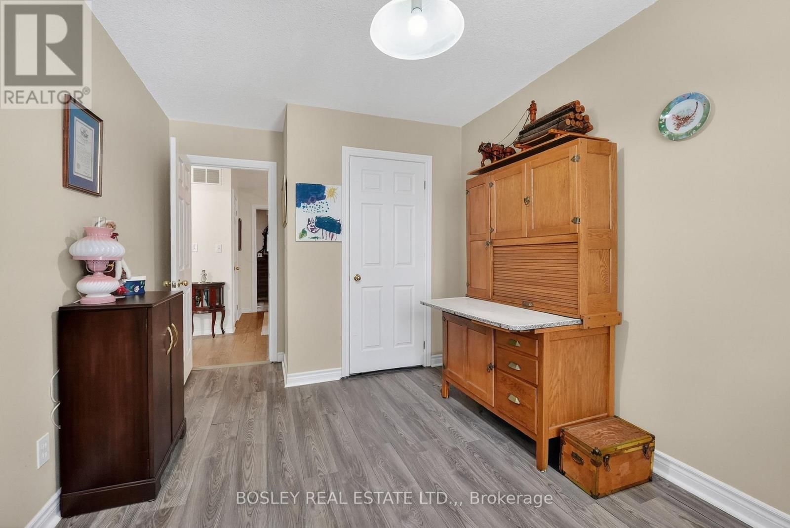 10 - 6263 VALLEY WAY Image 23