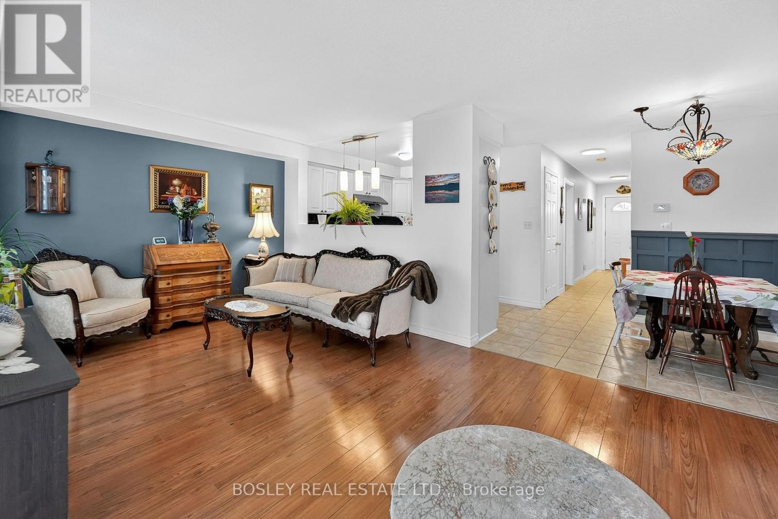 10 - 6263 VALLEY WAY Image 5