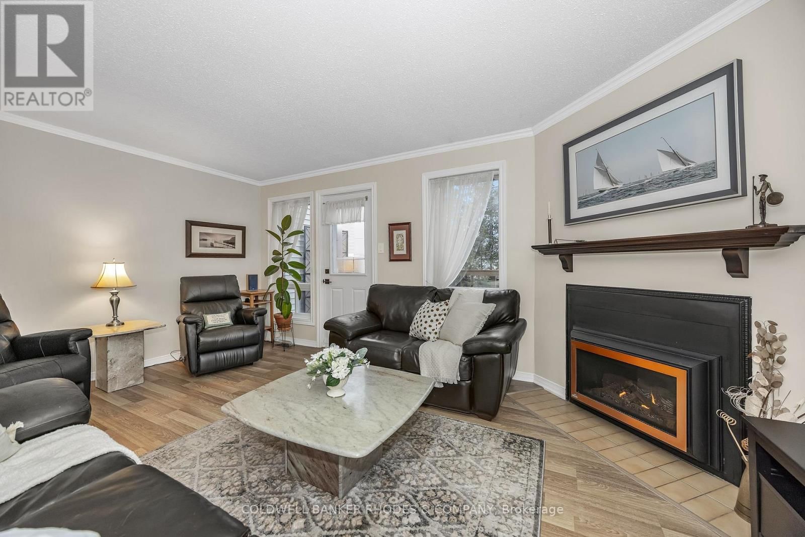 4 ALMOND LANE Image 7