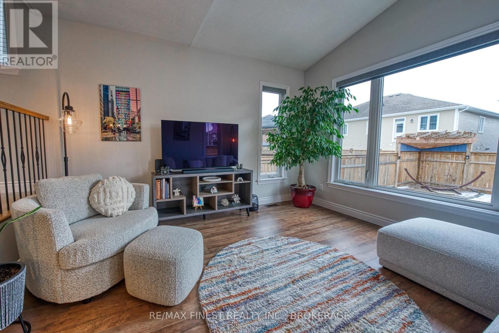 124 HAZLETT STREET Image 13