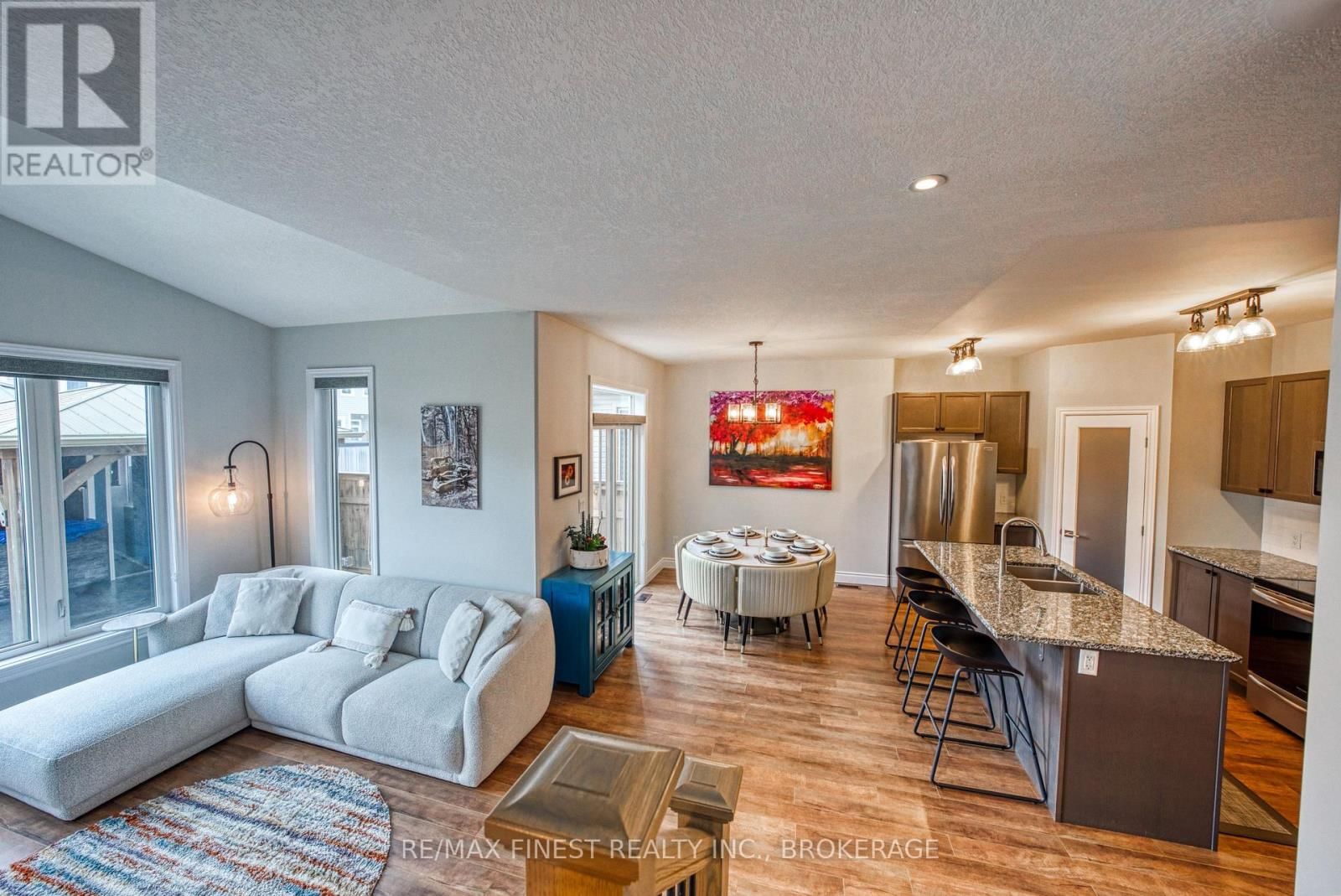 124 HAZLETT STREET Image 16