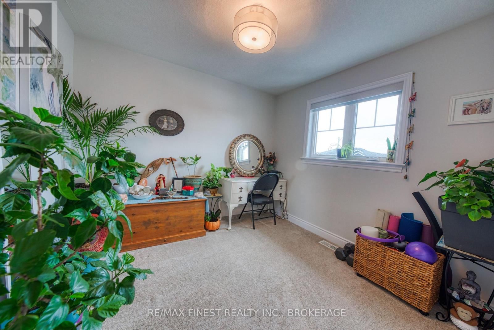 124 HAZLETT STREET Image 25