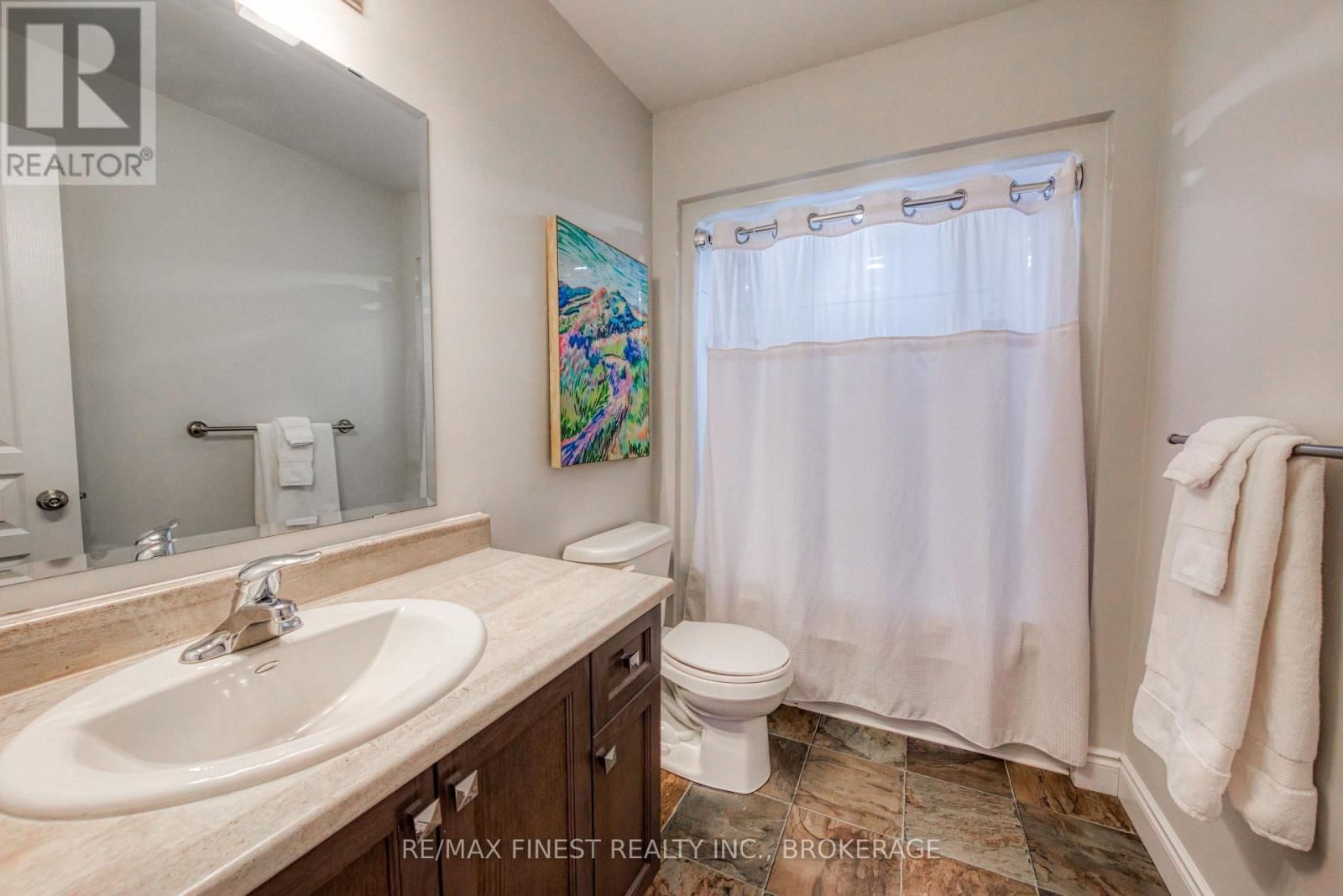 124 HAZLETT STREET Image 26