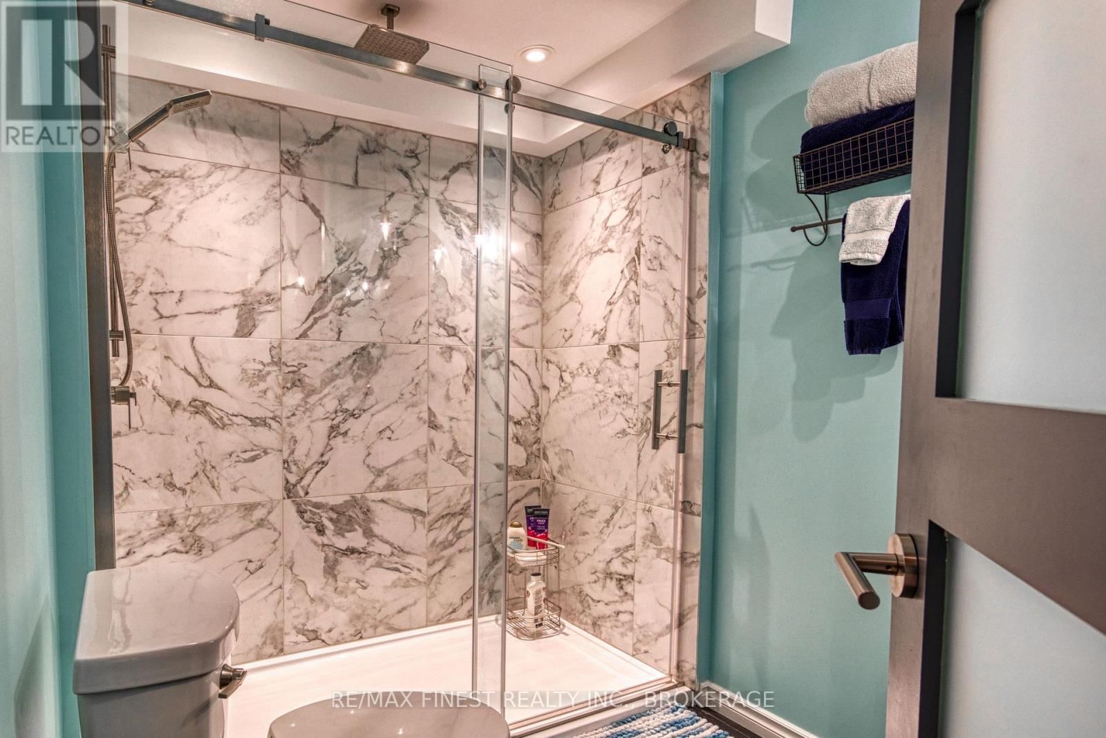 124 HAZLETT STREET Image 30