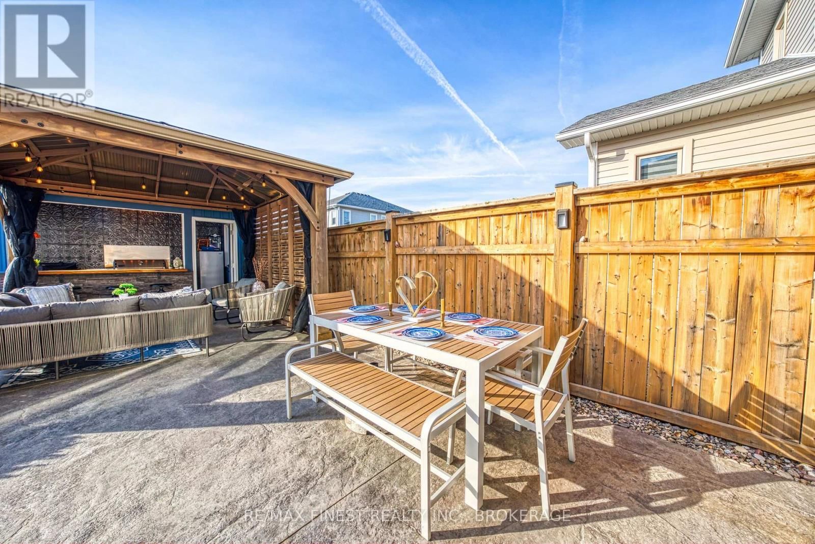 124 HAZLETT STREET Image 37