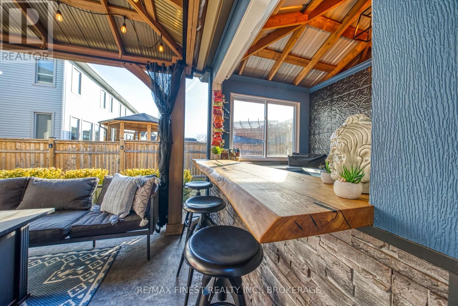 124 HAZLETT STREET Image 41