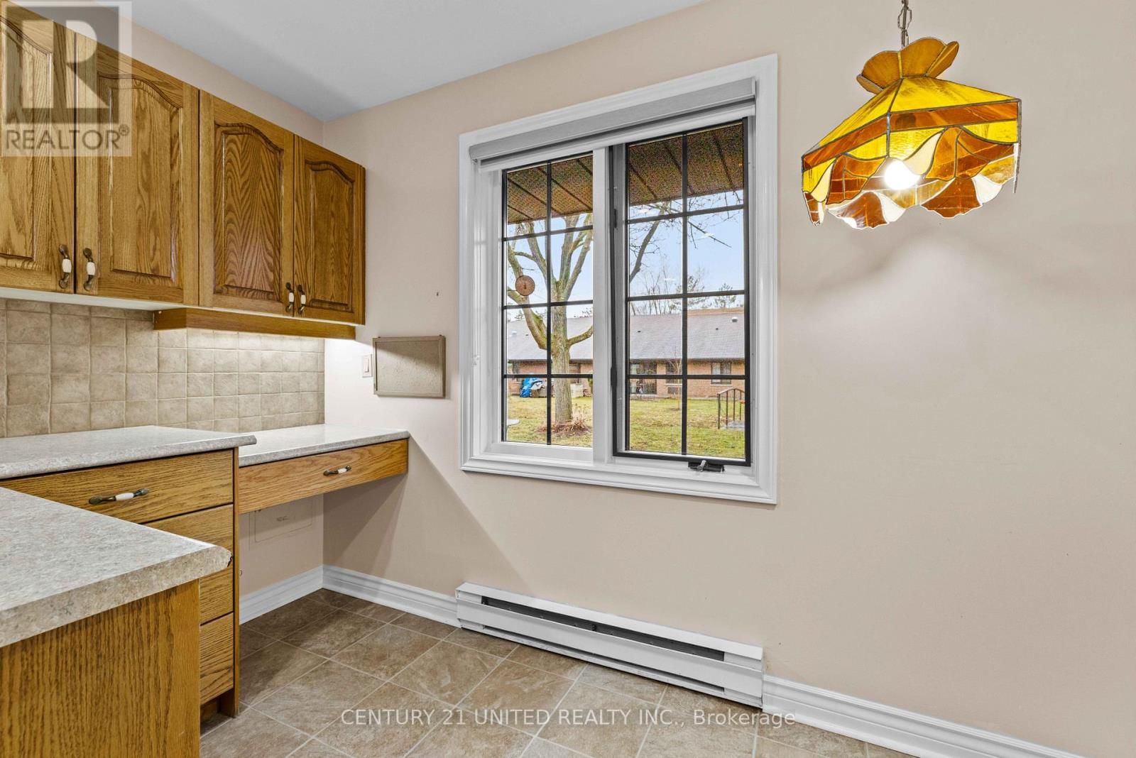 3 - 660 WHITAKER STREET Image 22