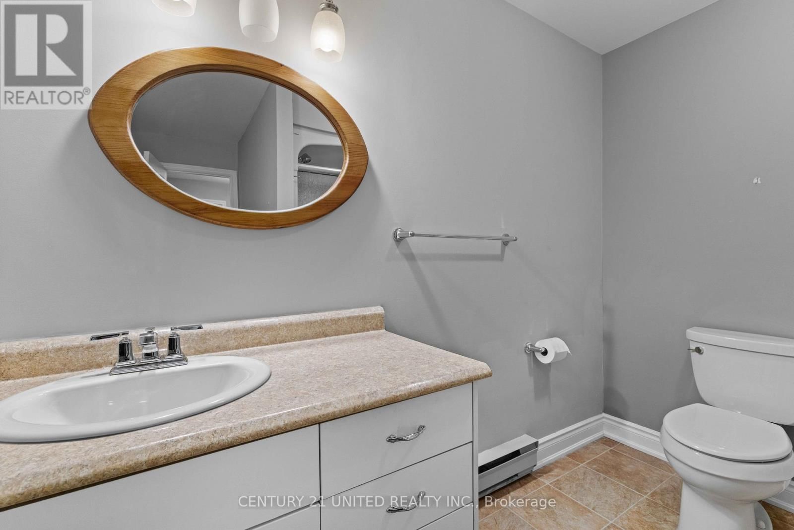 3 - 660 WHITAKER STREET Image 30