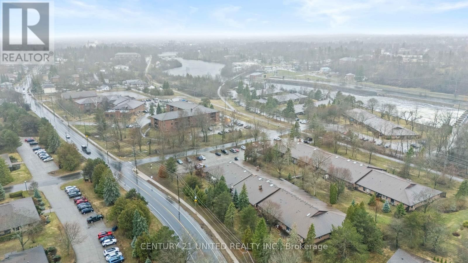 3 - 660 WHITAKER STREET Image 39