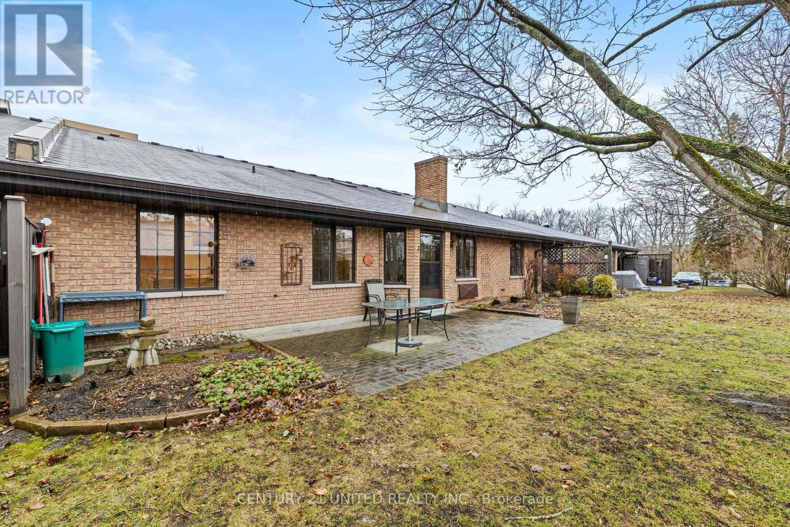 3 - 660 WHITAKER STREET Image 6