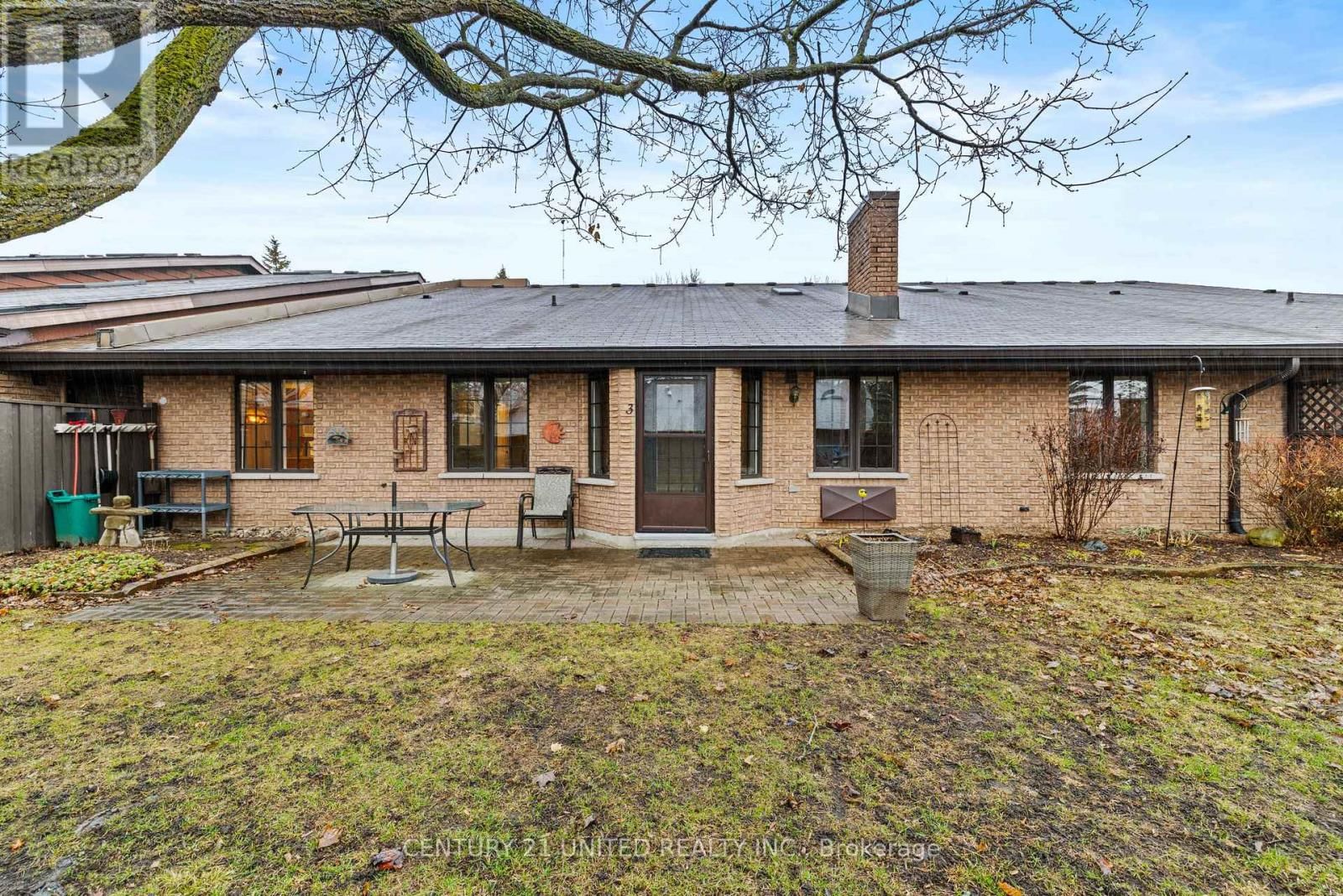 3 - 660 WHITAKER STREET Image 7