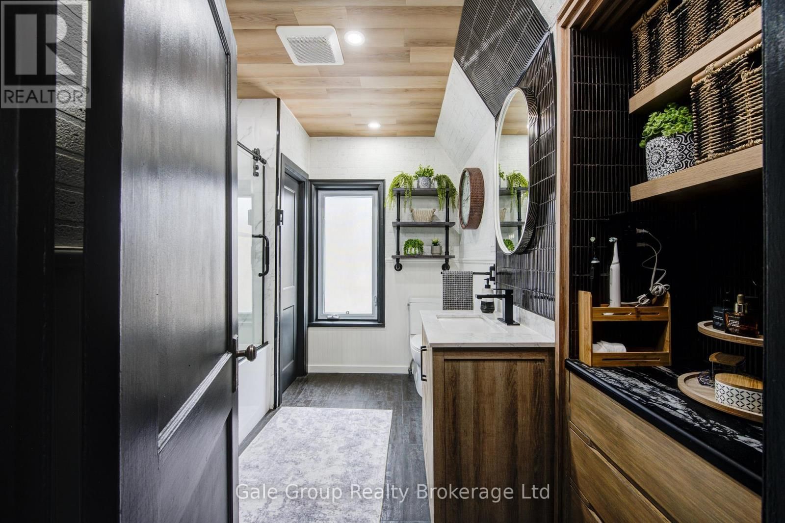 513 KING STREET Image 26