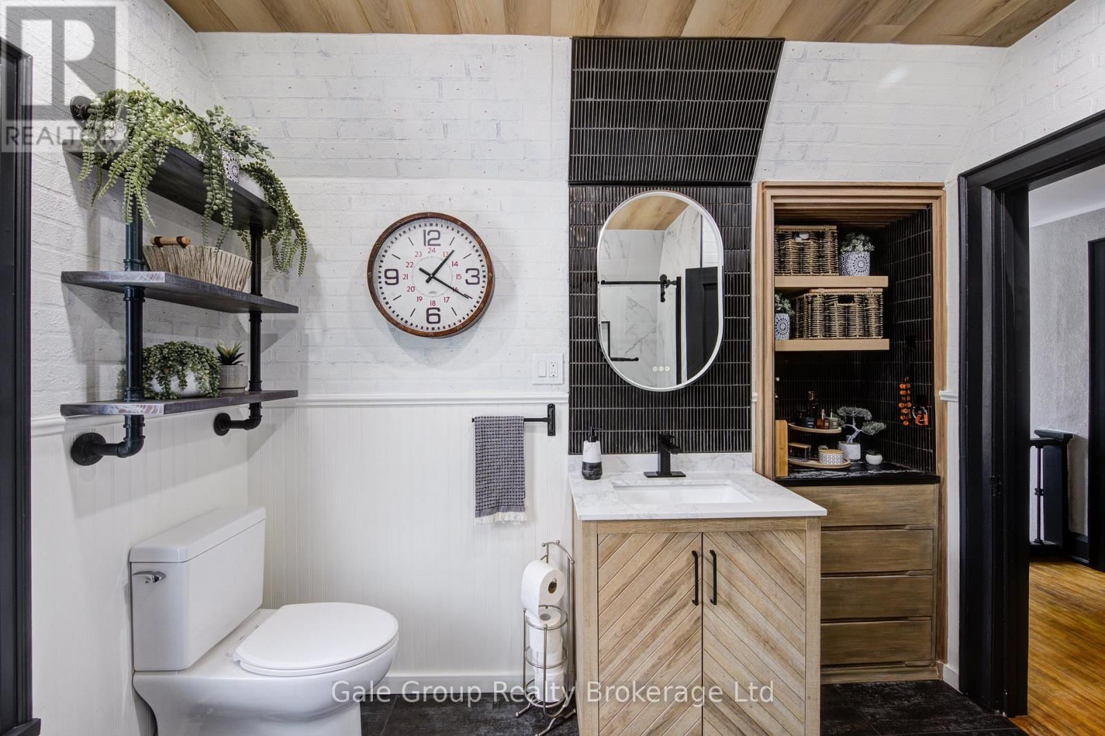 513 KING STREET Image 30