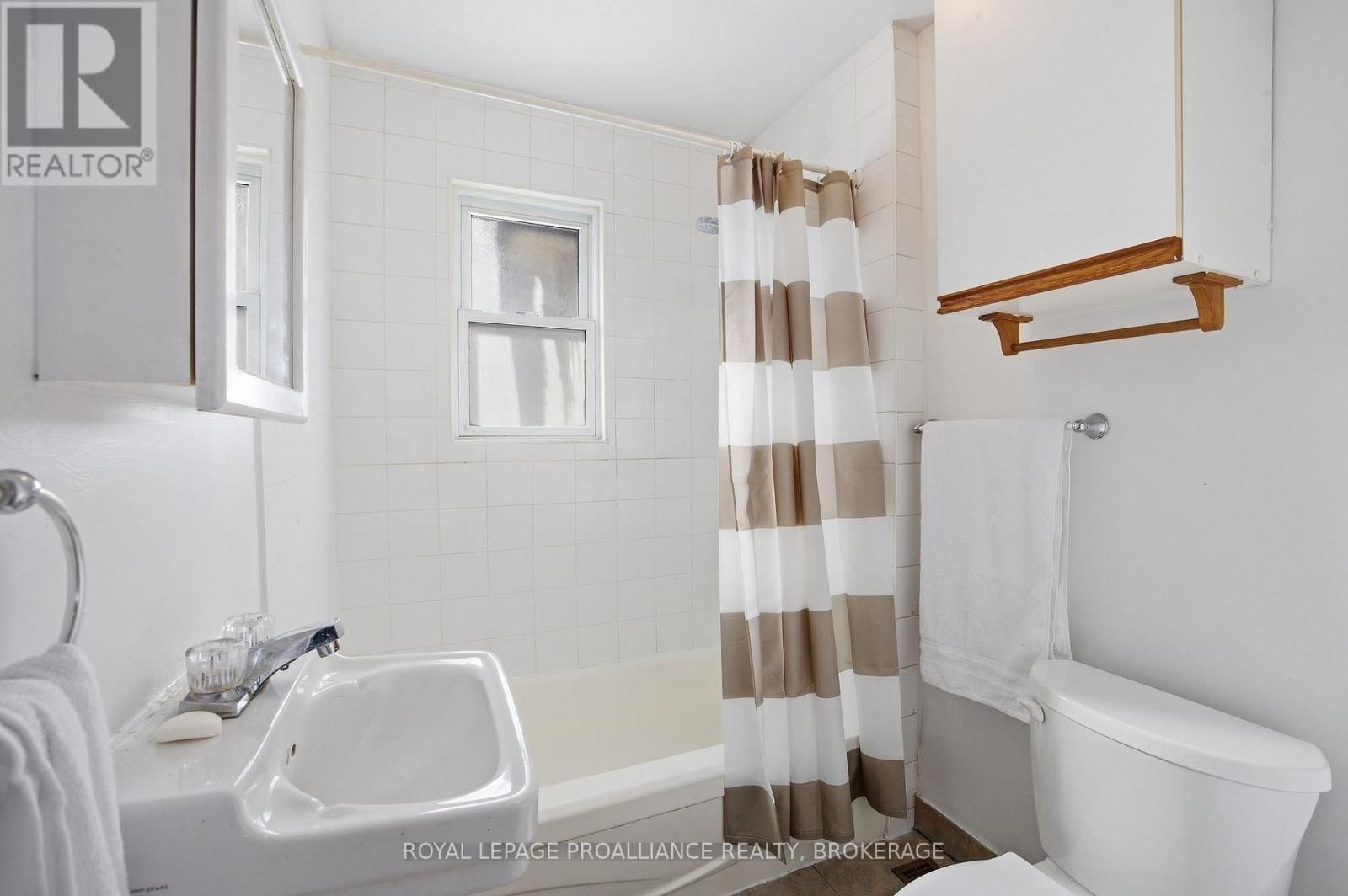 80 JOSEPH STREET Image 25