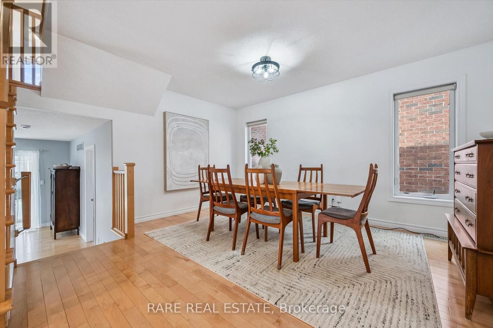 28 DAVIS STREET Image 13