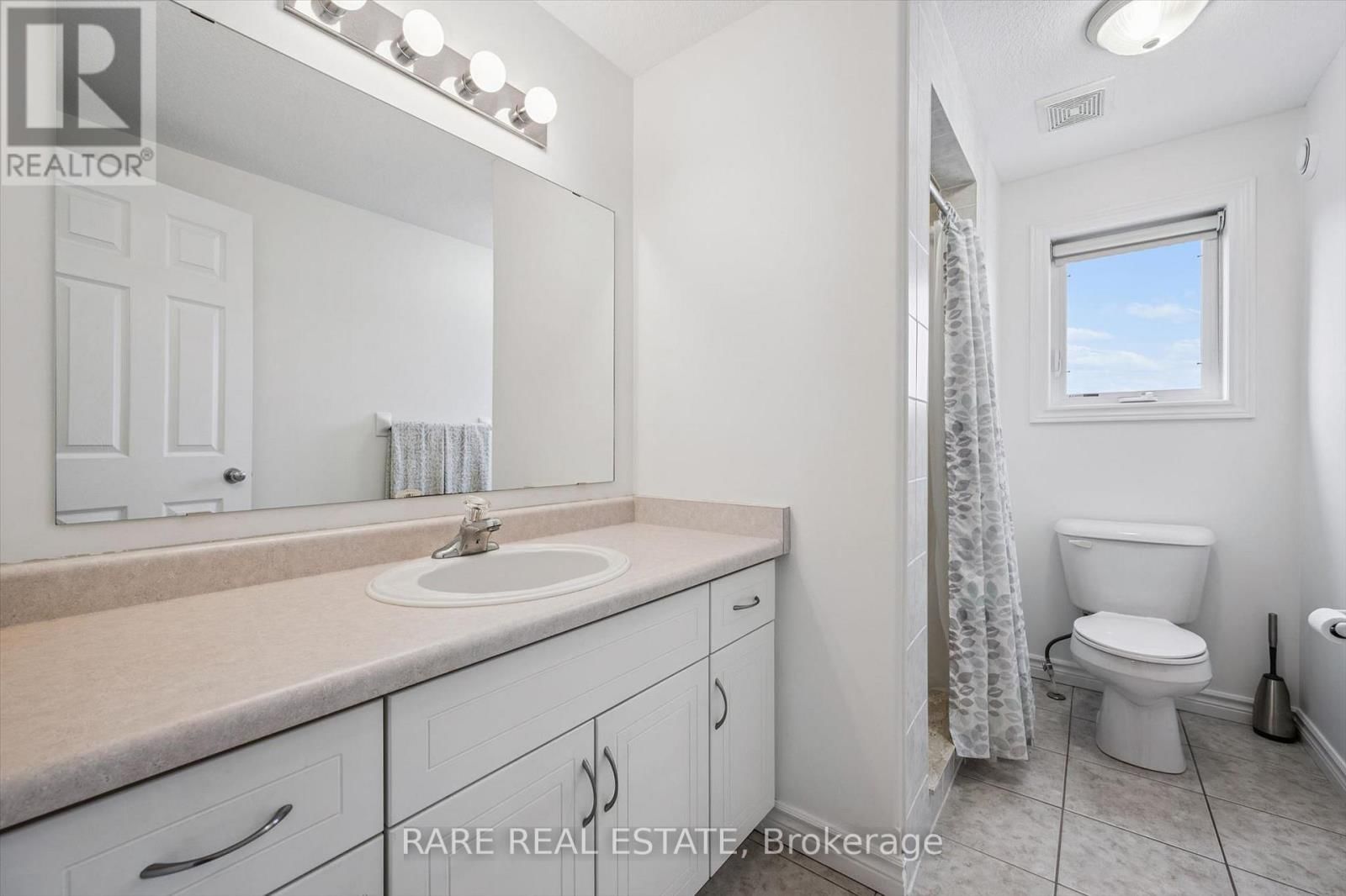 28 DAVIS STREET Image 30