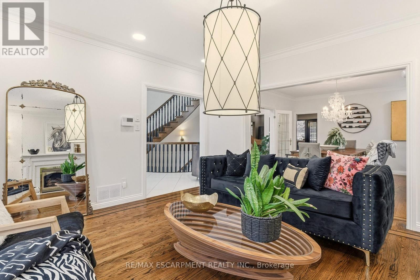 82 MAPLE DRIVE Image 10