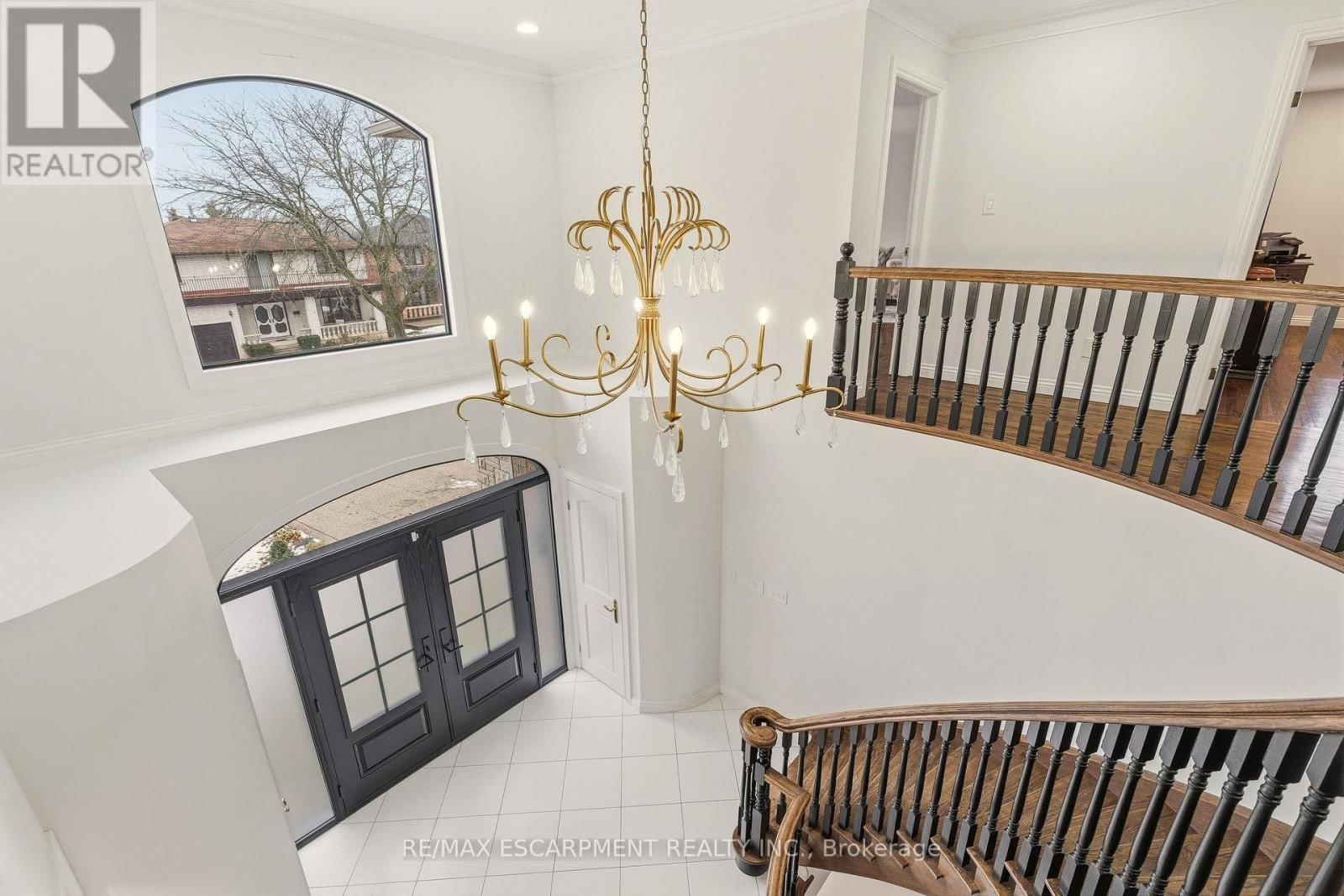 82 MAPLE DRIVE Image 33