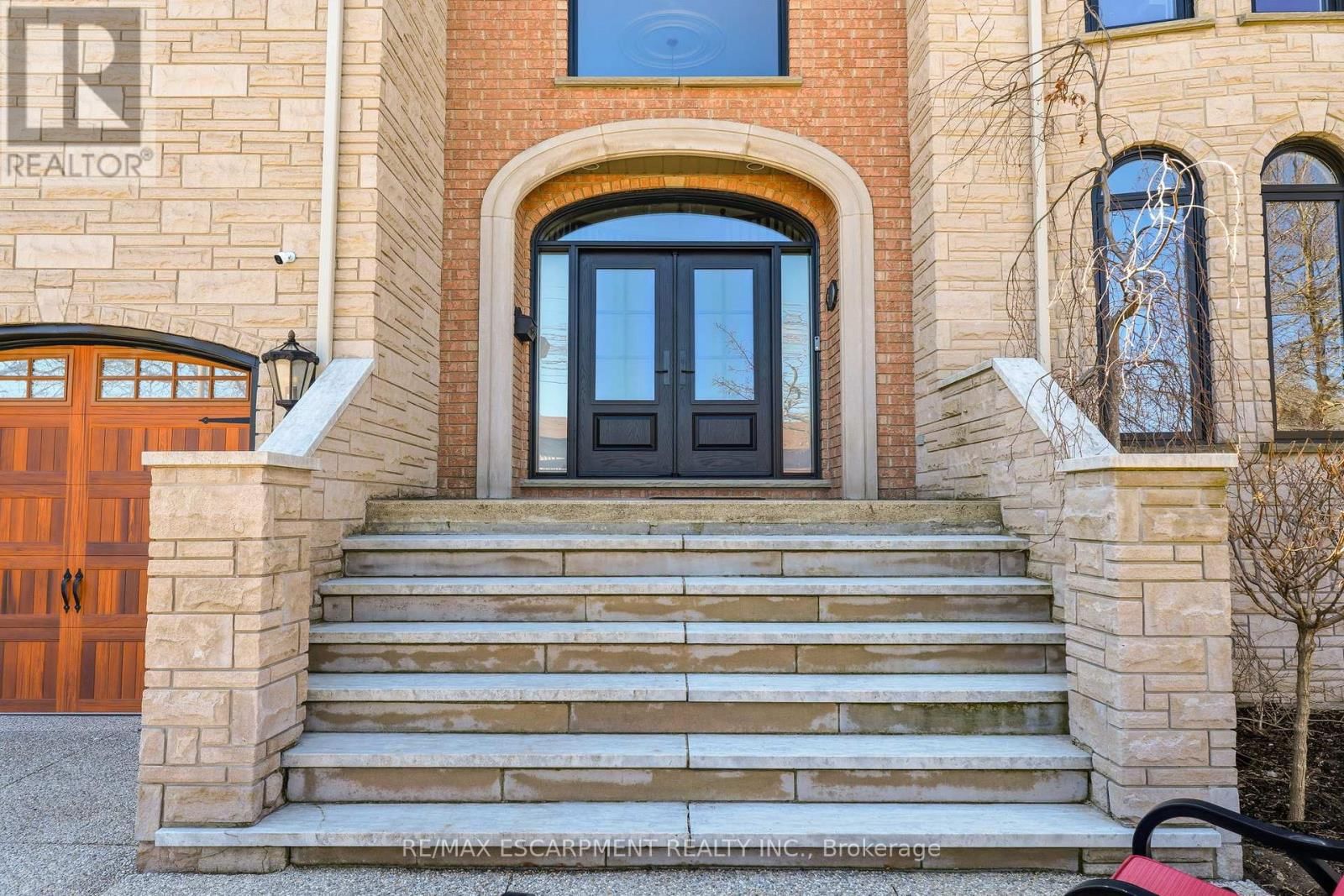 82 MAPLE DRIVE Image 5