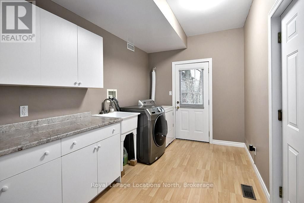 120 WARDS ROAD Image 16