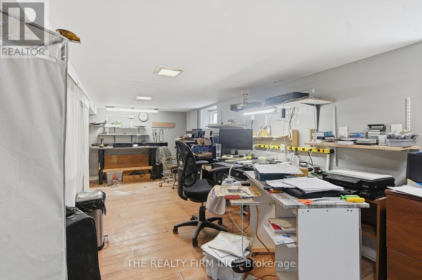 119 CONNAUGHT AVENUE Image 20