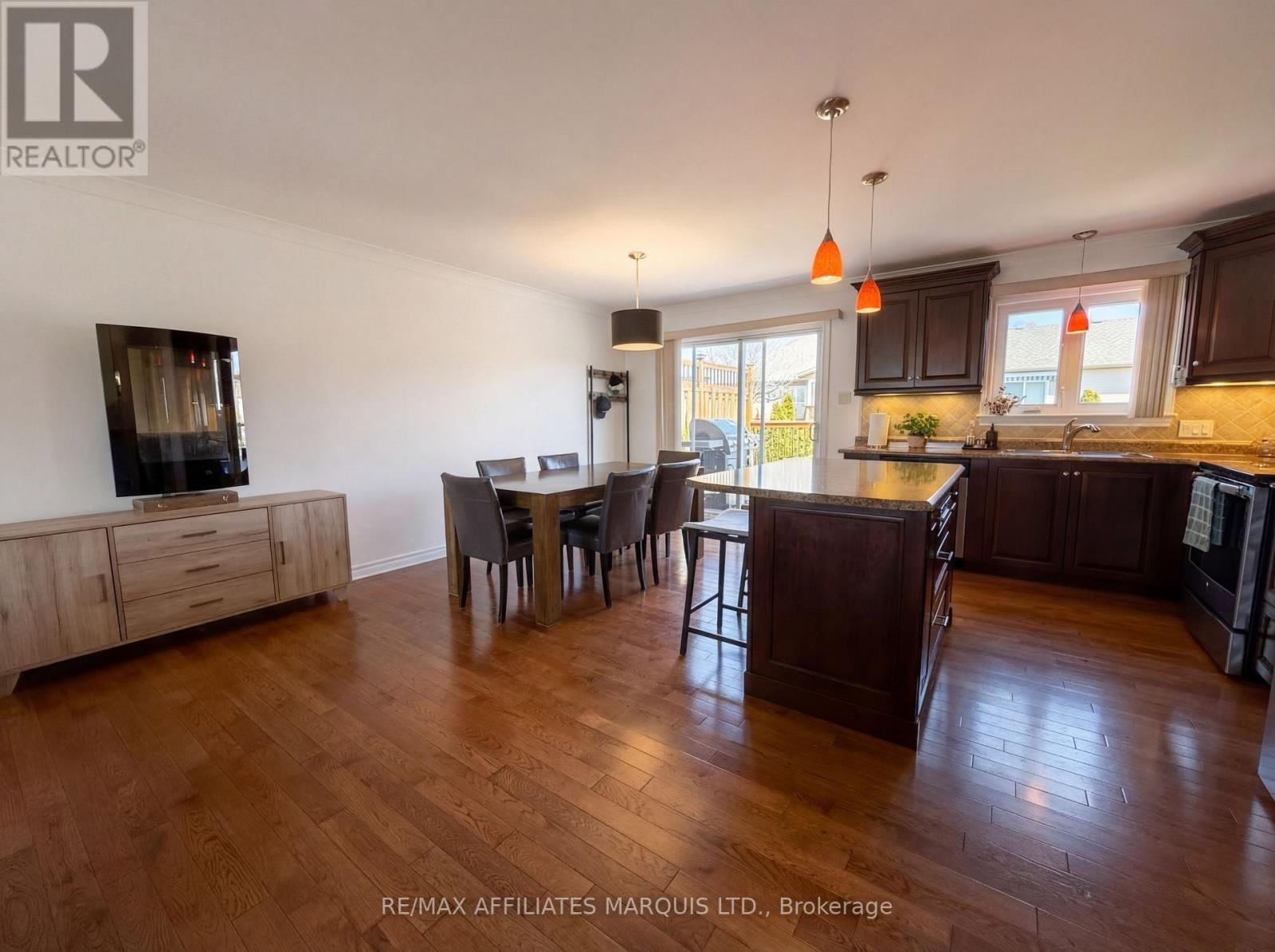 1313 ARBA COURT Image 7