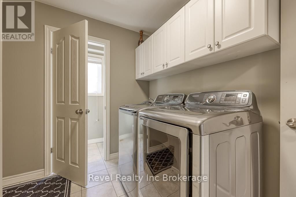 7 WOODHATCH CRESCENT Image 17