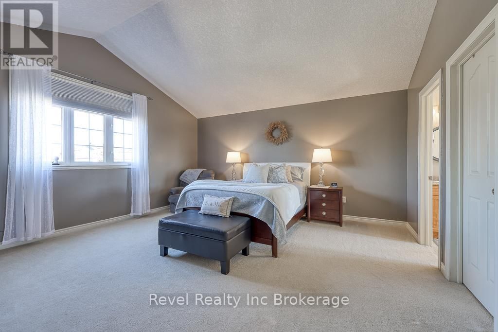 7 WOODHATCH CRESCENT Image 20