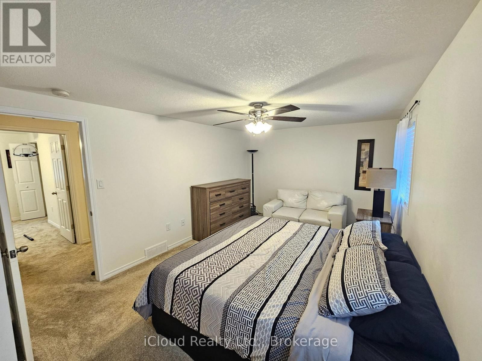 458 MISTY CRESCENT Image 18