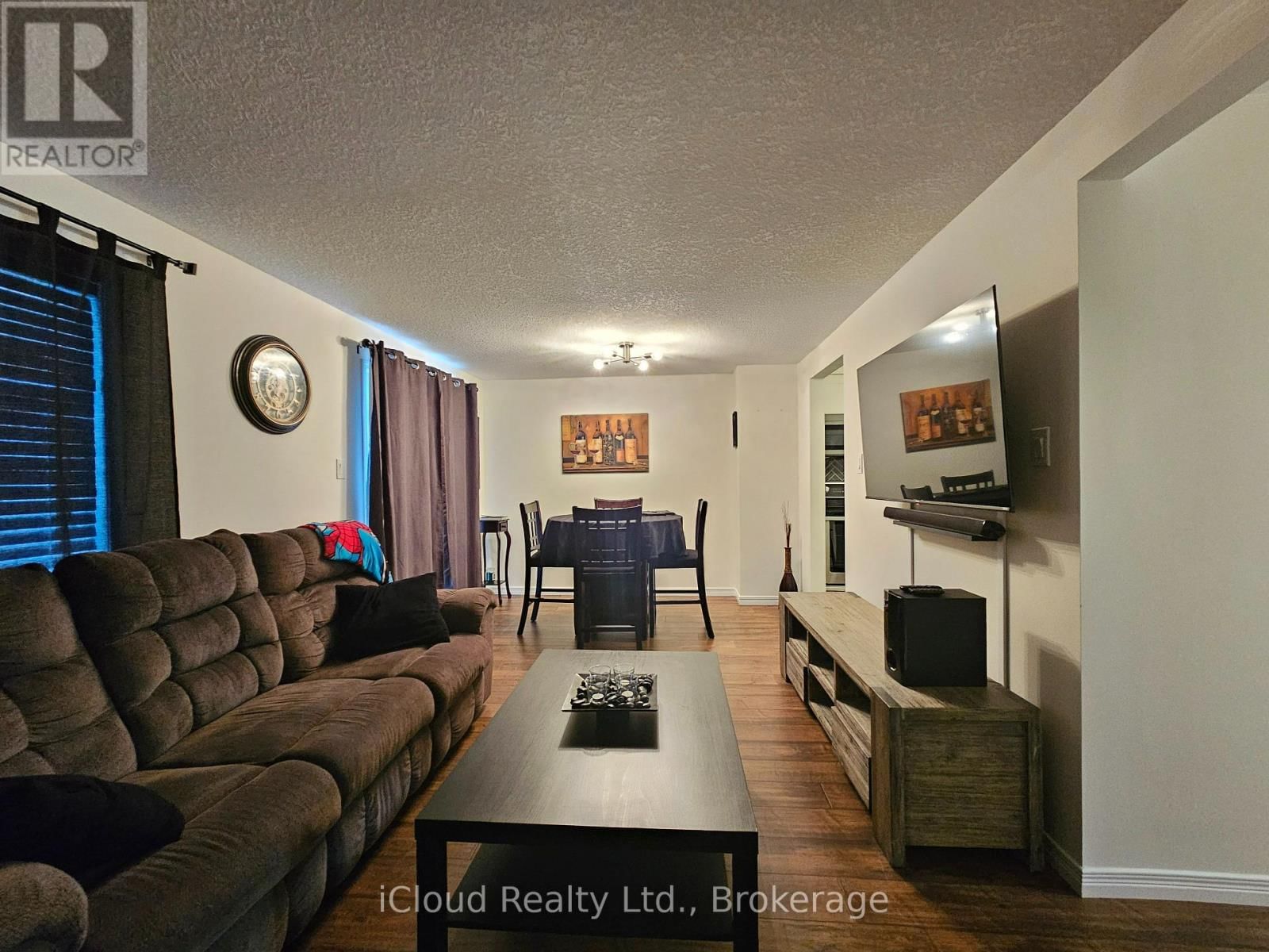 458 MISTY CRESCENT Image 9