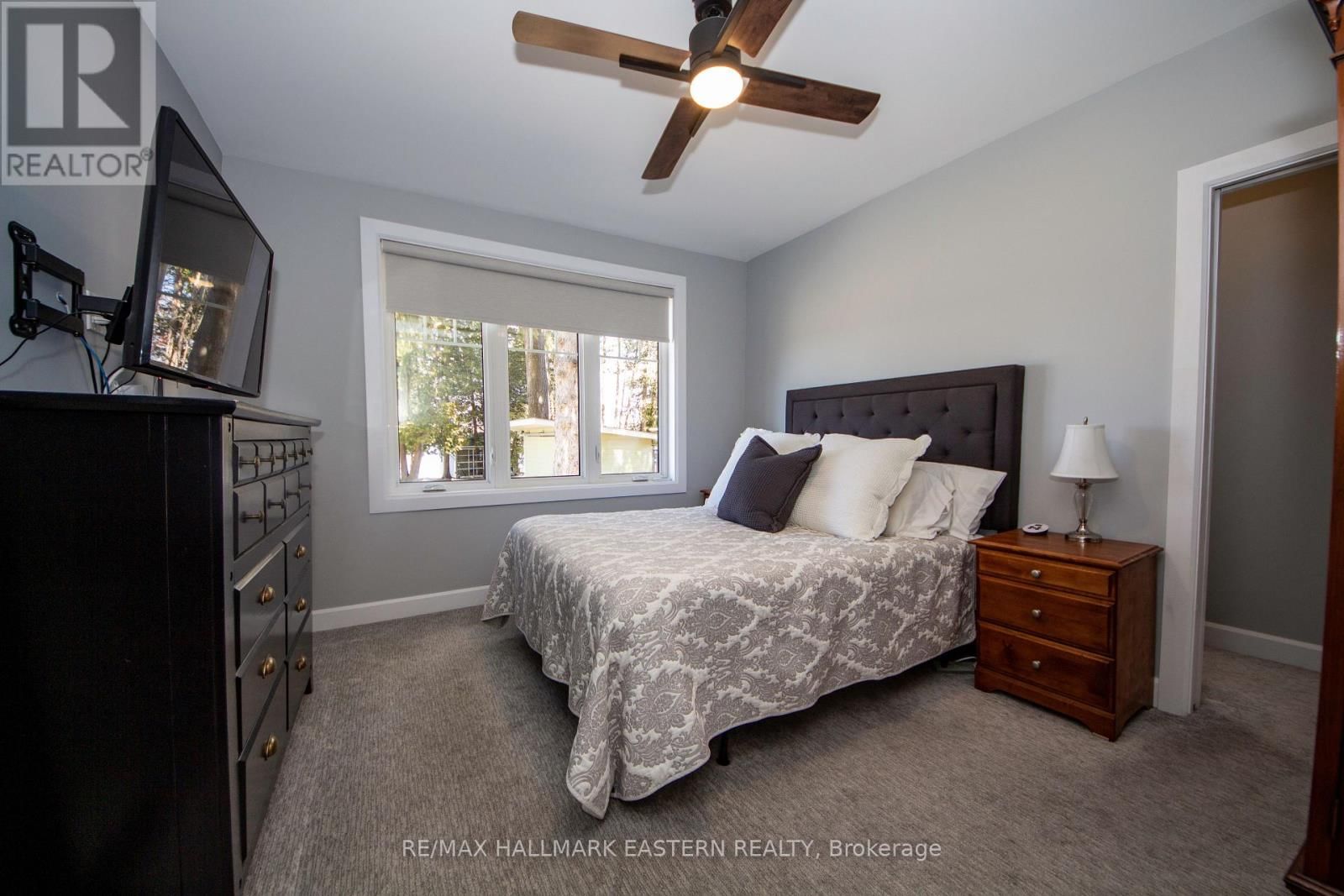 409 GALLIVAN DRIVE Image 32